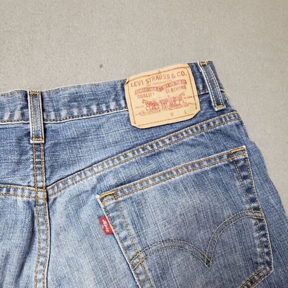 Vintage destroyed y2k Levi’s 559 Jeans Relaxed Straight Jeans - Distressed - Picture 9 of 16